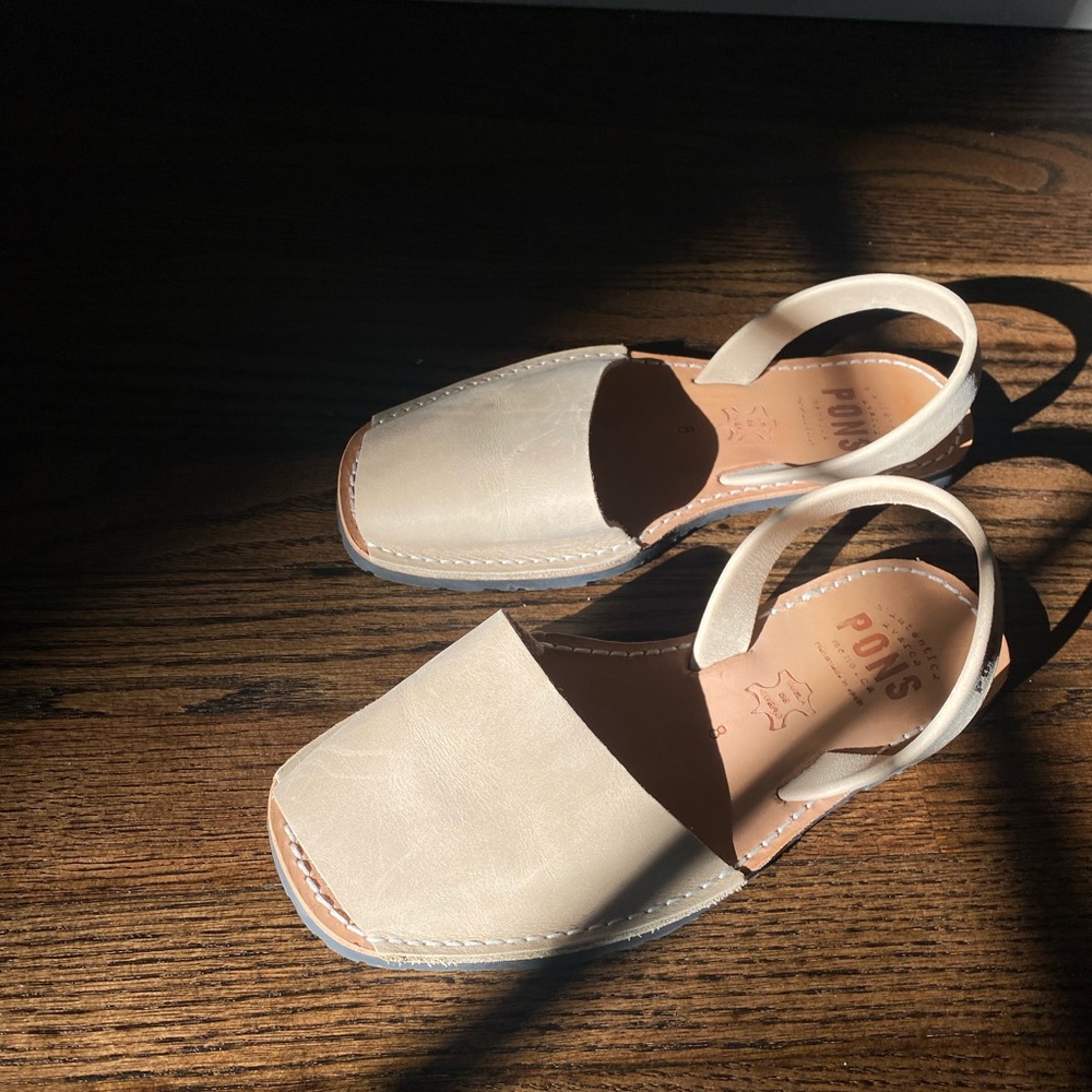 Pons Sandals